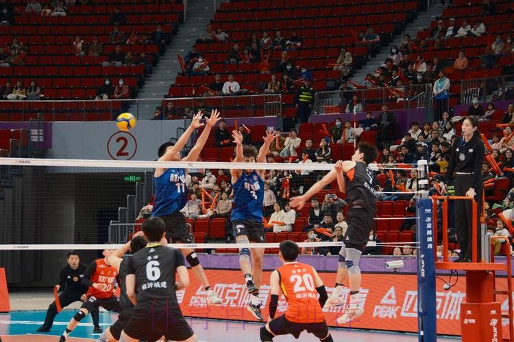 男排联赛A级季后赛打响 山东队五局大战力克南京队
